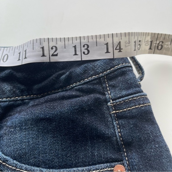 American Eagle Stretch frayed hem size 8 - Picture 8 of 10